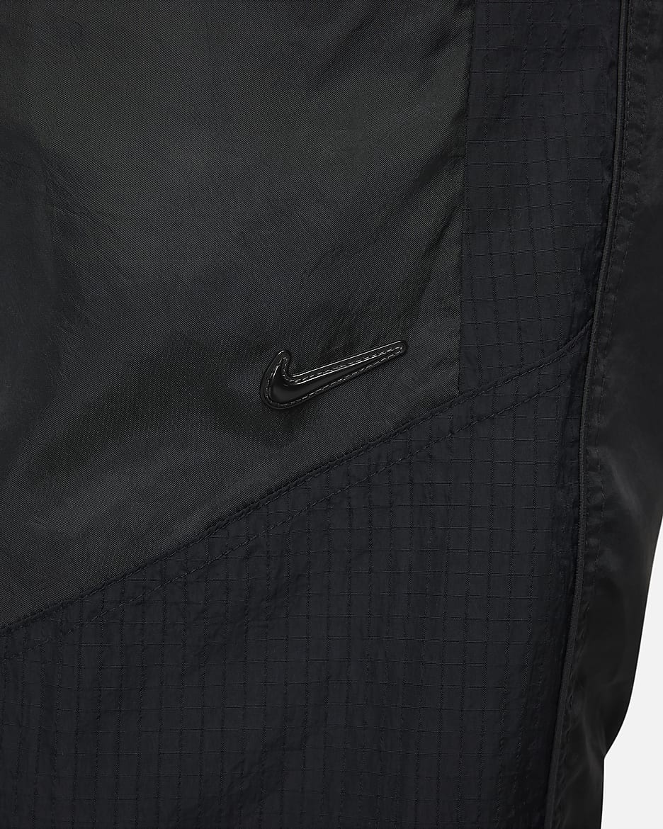 Nike Sportswear Men s Woven Trousers
